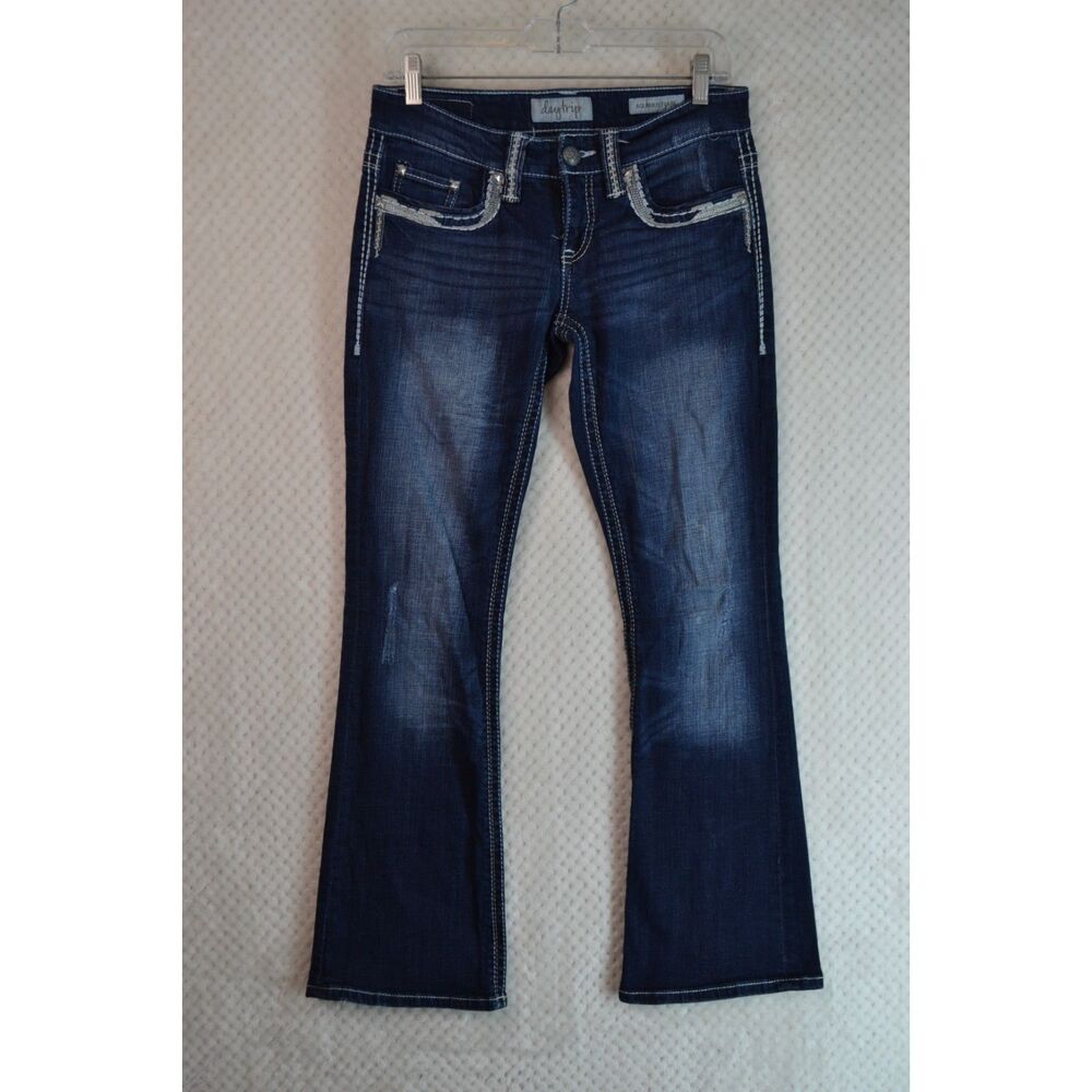 Daytrip Aquarius Flare Women's 27R Dark Wash Distressed Embroidered Jeans